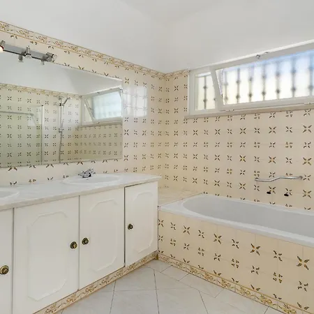 Vila Marina - Pool & Sea View *