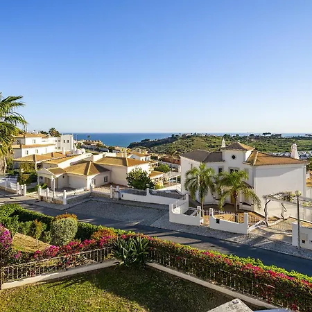 Marina - Pool & Sea View